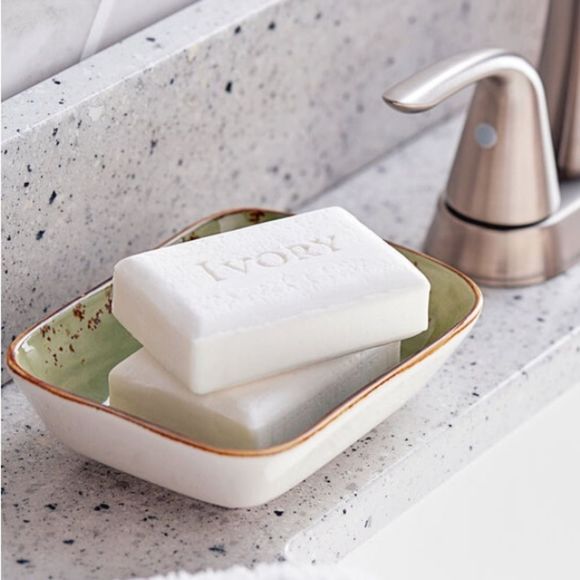 Ivory CLEAN Bar Soap Lot of 4 PACKS of 3 Bars - Picture 2 of 8